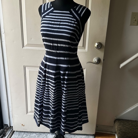 Talbots Knee Length Dress Navy Blue with Light Gray Stripes. Size 4. NWOT. - Picture 6 of 14